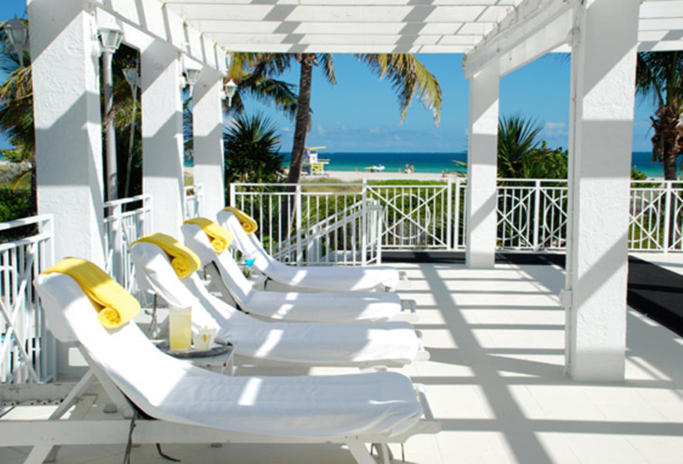 The Savoy Hotel & Beach Club Маями Бийч Екстериор снимка