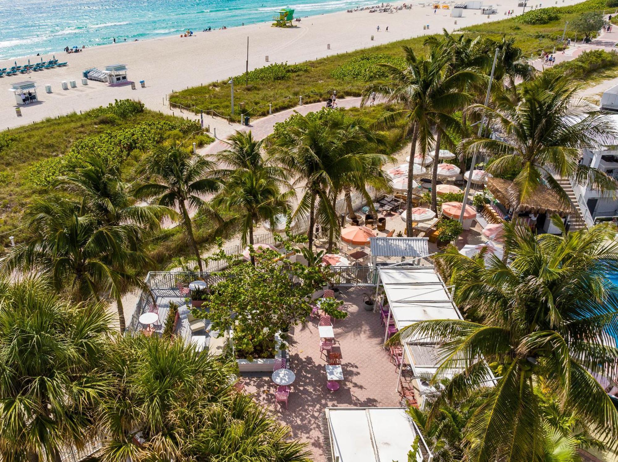The Savoy Hotel & Beach Club Маями Бийч Екстериор снимка