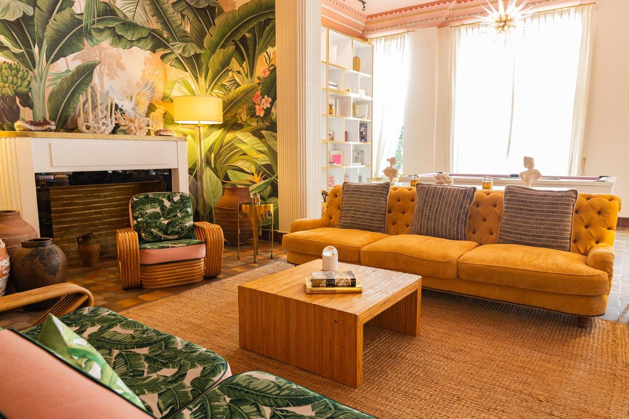The Savoy Hotel & Beach Club Маями Бийч Екстериор снимка