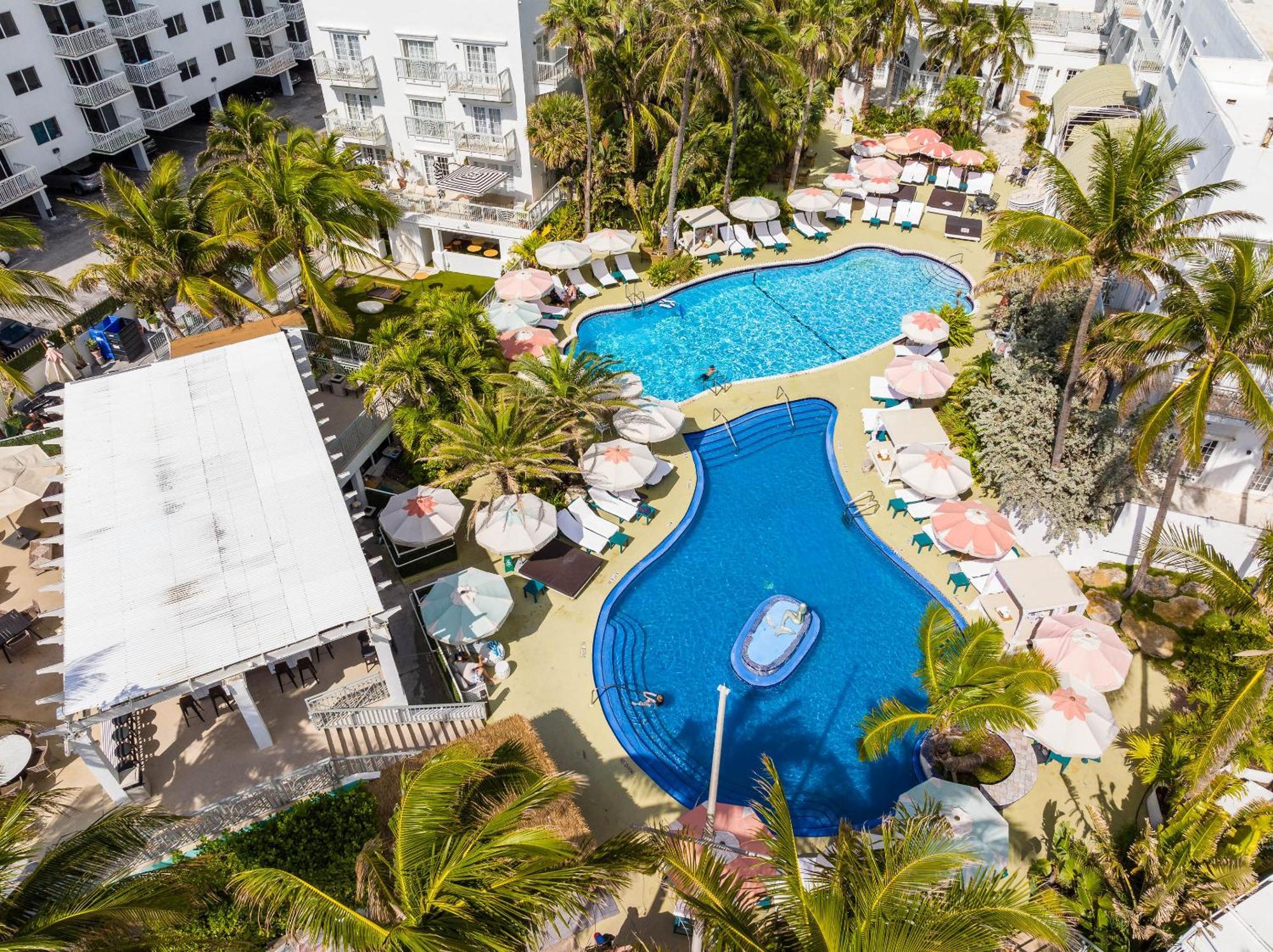 The Savoy Hotel & Beach Club Маями Бийч Екстериор снимка