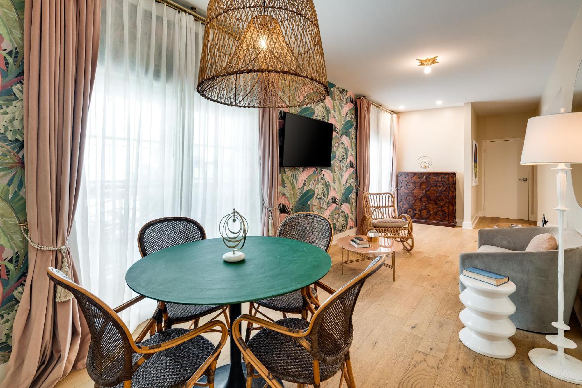 The Savoy Hotel & Beach Club Маями Бийч Екстериор снимка