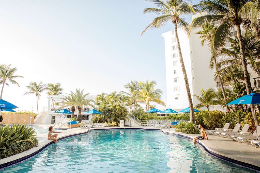 The Savoy Hotel & Beach Club Маями Бийч Съоръжения снимка